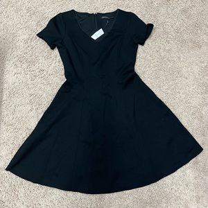 🆕 WHBM V-Neck Fit and Flare Dress
